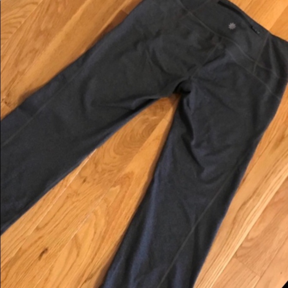 Gray Athleta Yoga Workout Pants EUC Size S